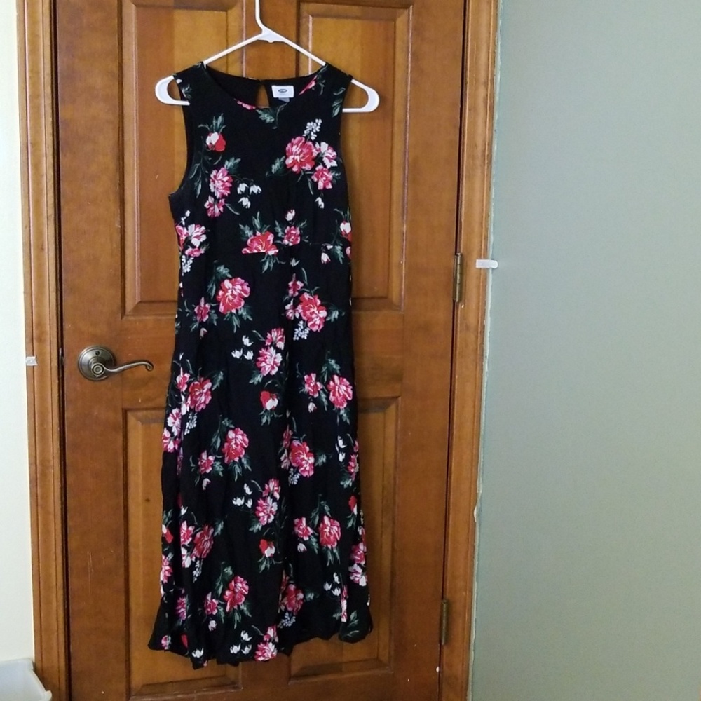 Dark Floral Print Dress